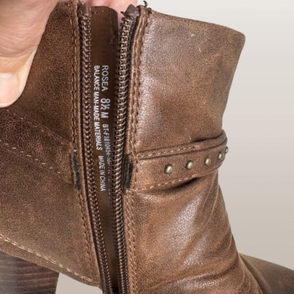 Baretraps Rosea Ankle Booties Shoes Sz 8.5M Brown Faux Leather Heeled w/SideZip - Picture 4 of 8